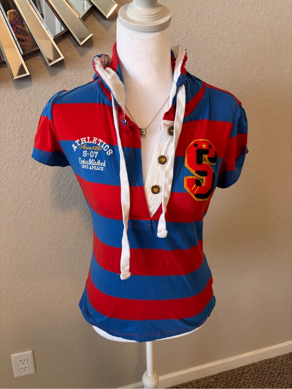 Classic Red & Blue Striped Short-Sleeve Polo Hoodie